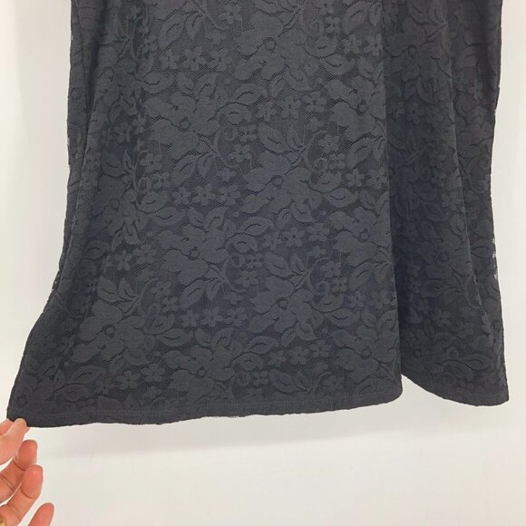 Guess Black Floral Lace camisole V Neck Spaghetti  Strap M - Picture 8 of 15